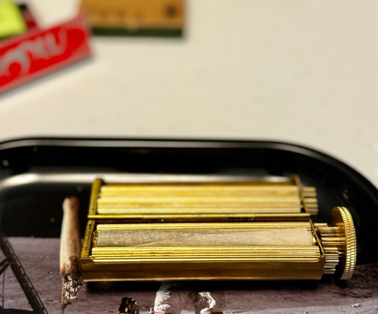 Cloudy vintage roller